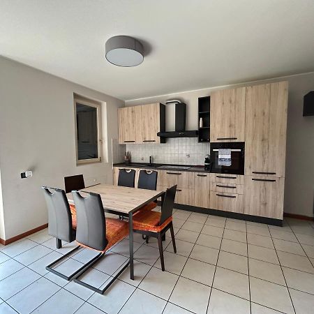 Appartamento Mimosa - Immobili E Soluzioni Rent ブレンバーテ エクステリア 写真