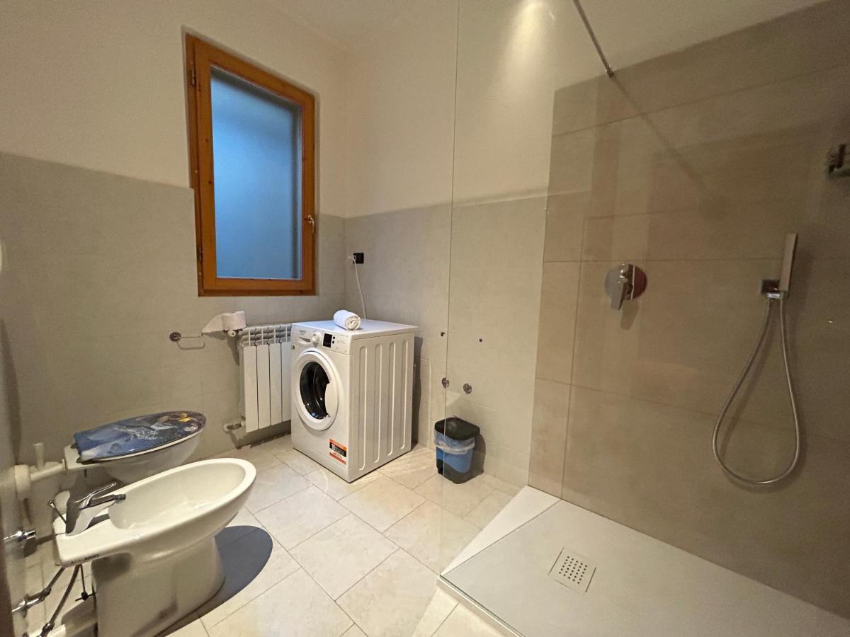 Appartamento Mimosa - Immobili E Soluzioni Rent ブレンバーテ エクステリア 写真